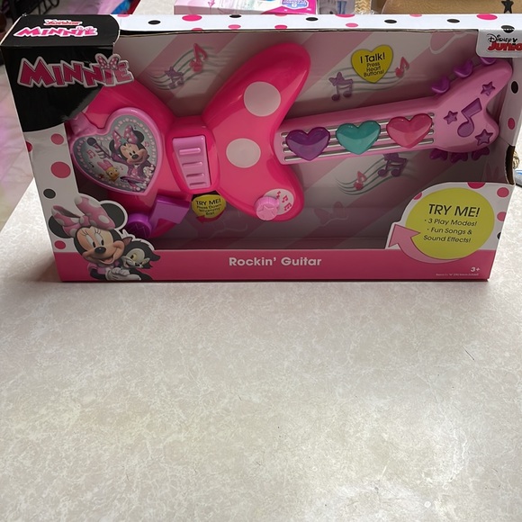Disney Junior Other - Disney Junior Minnie, mouse rocking guitar